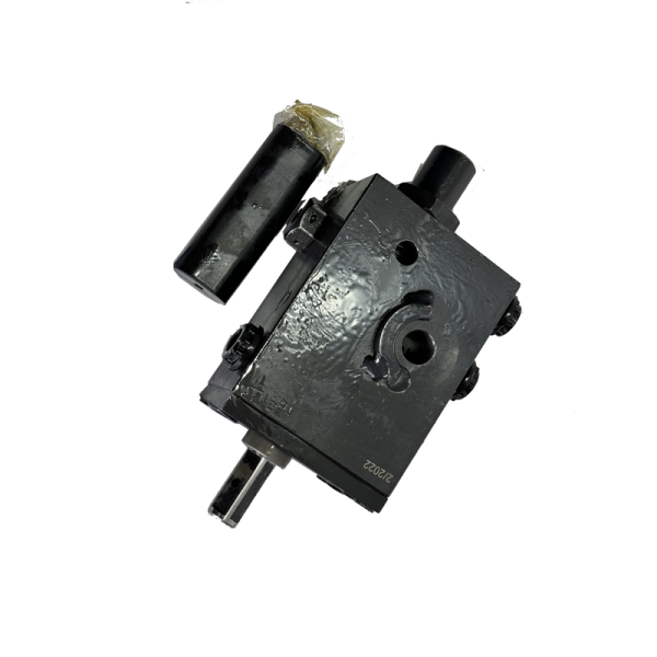 RAZVODNIK HIDRAULIKE URSUS C330 A-TEC